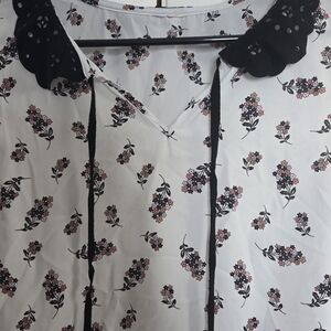 Elegant Floral Blouse with Black Lace Collar